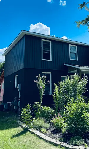 Elite Exteriors completing a siding installation project in Brantford Ontario